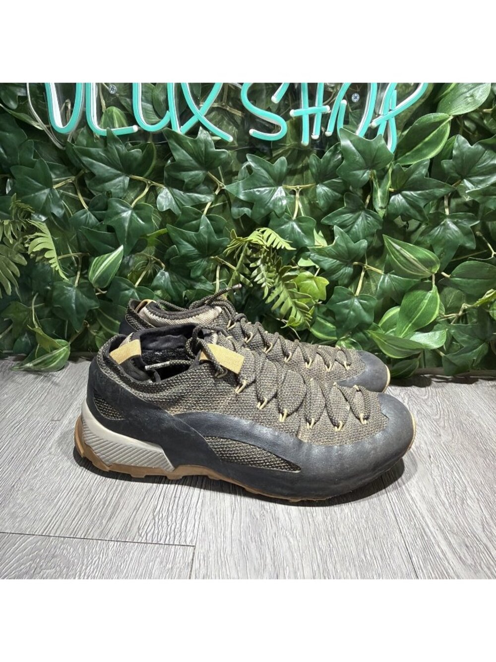 Naglev Unico Mondo Shoes Men's 42 / US 9-  Black Hiking Trail Shoes